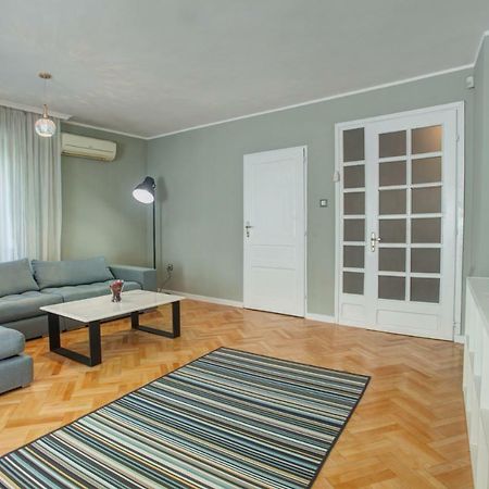 Spacious Flat Close To The American Embassy Szófia Kültér fotó
