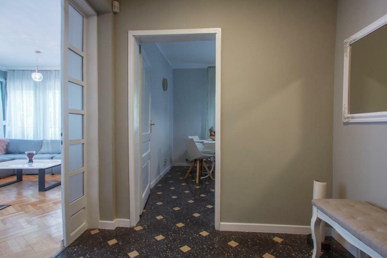 Spacious Flat Close To The American Embassy Szófia Kültér fotó