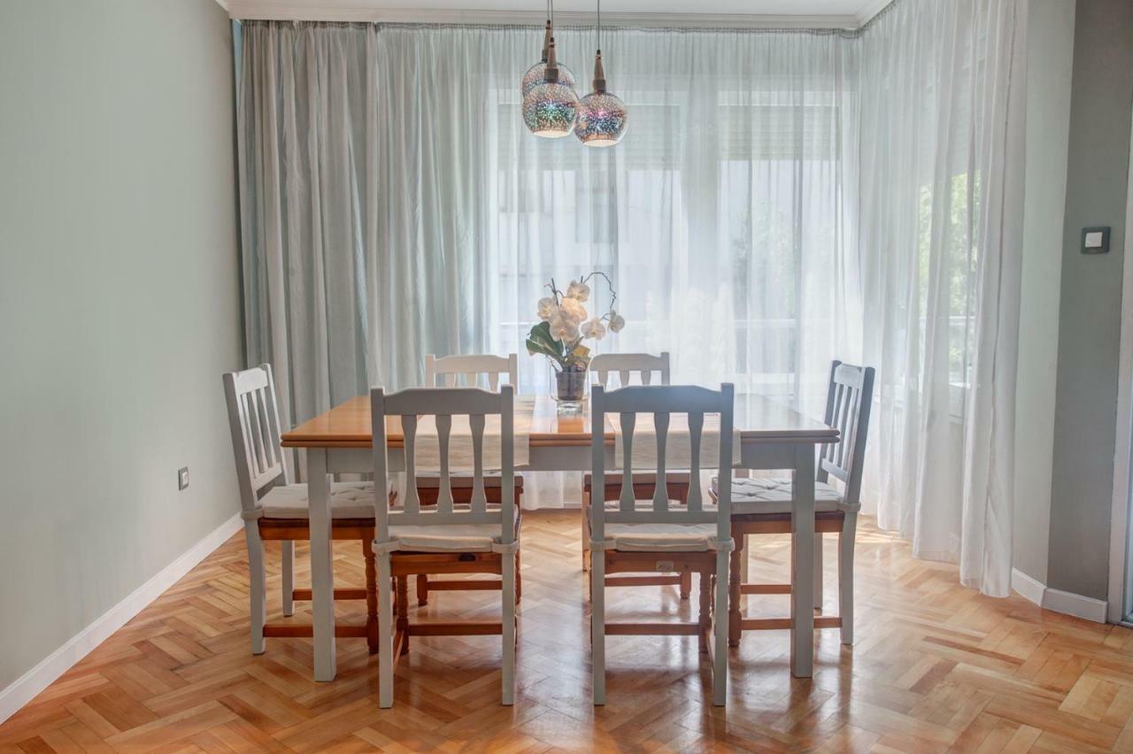 Spacious Flat Close To The American Embassy Szófia Kültér fotó