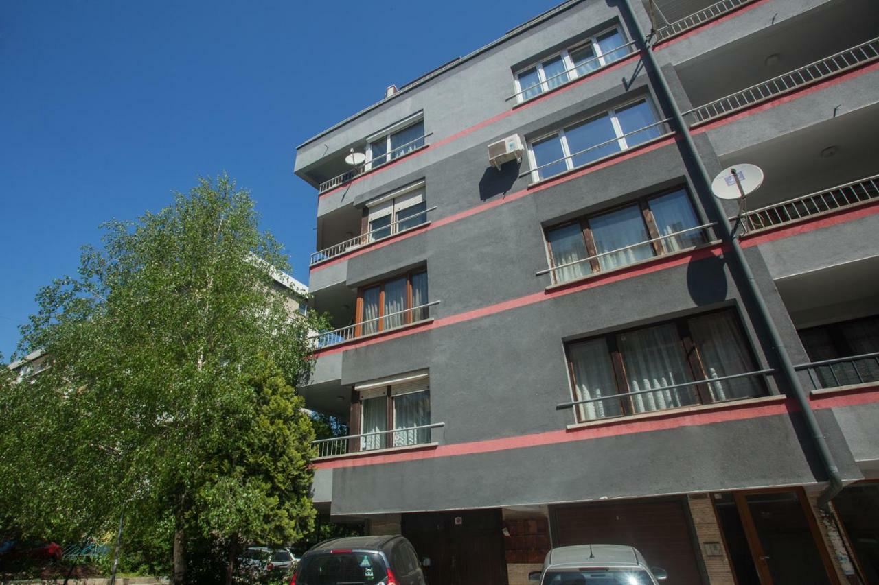 Spacious Flat Close To The American Embassy Szófia Kültér fotó