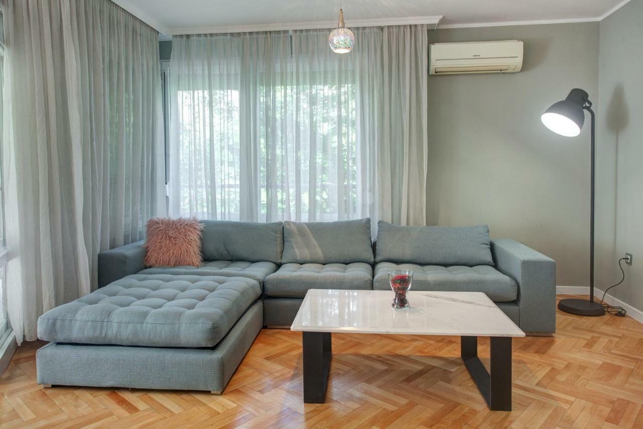 Spacious Flat Close To The American Embassy Szófia Kültér fotó
