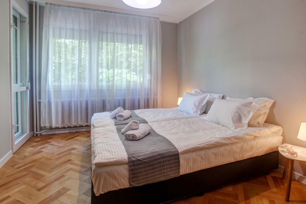 Spacious Flat Close To The American Embassy Szófia Kültér fotó