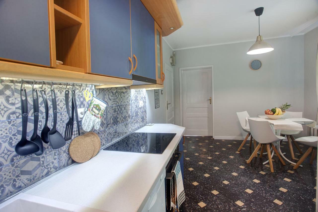Spacious Flat Close To The American Embassy Szófia Kültér fotó